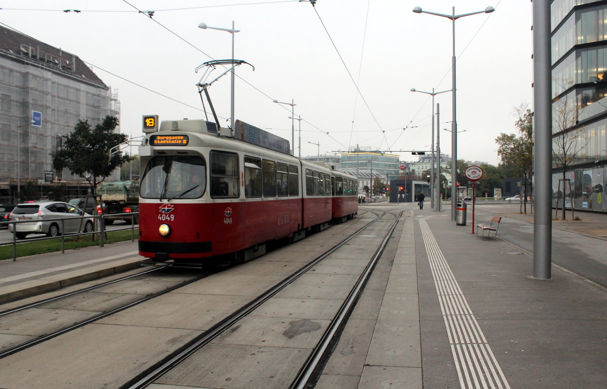Wien Wiener Linien SL 18 (E2 4049) IV, Wieden, Wiedner Gürtel (Hst. Quartier Belvedere) am 21. Oktober 2016.