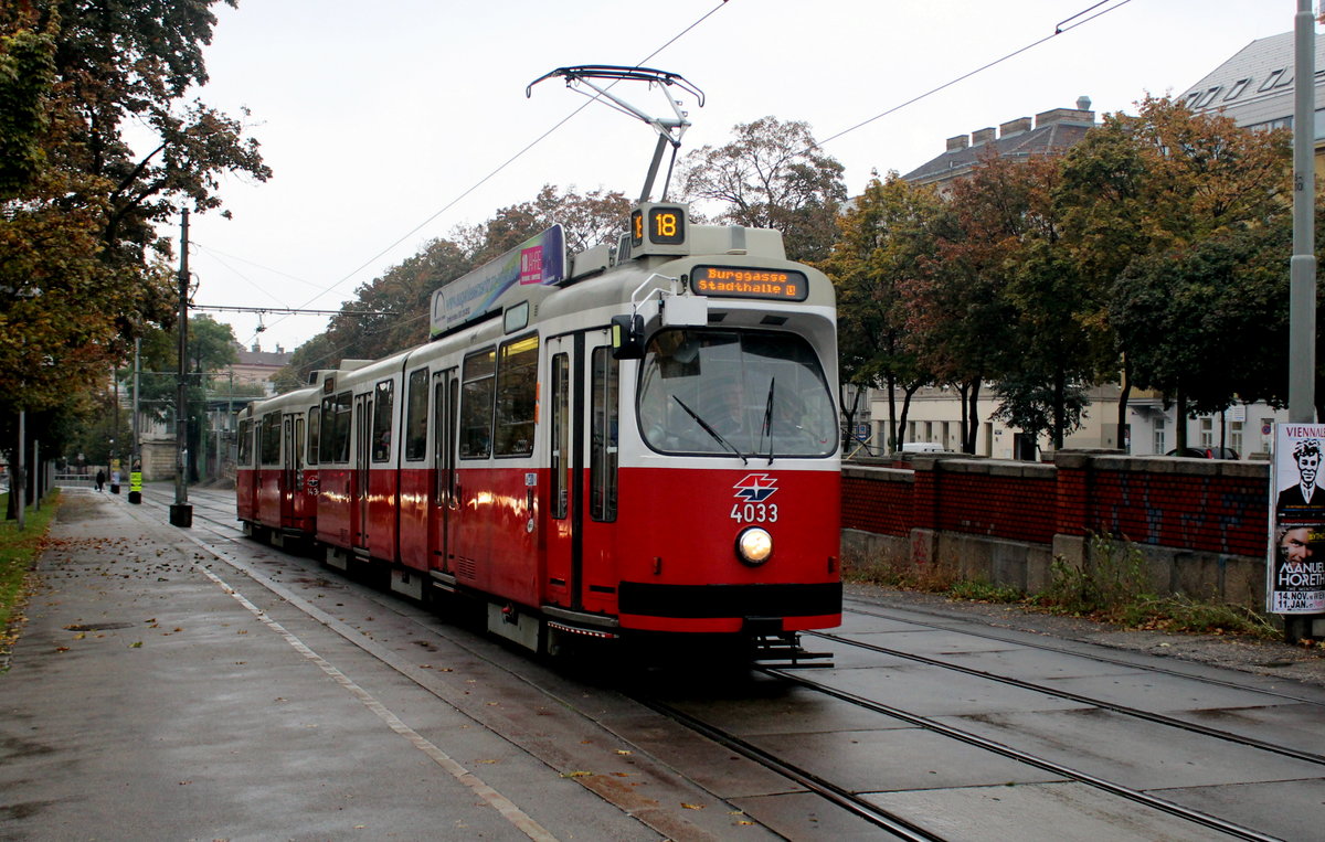 Wien Wiener Linien SL 18 (E2 4033 + c5 1433) VI, Mariahilf, Mariahilfer Gürtel am 18. Oktober 2016.