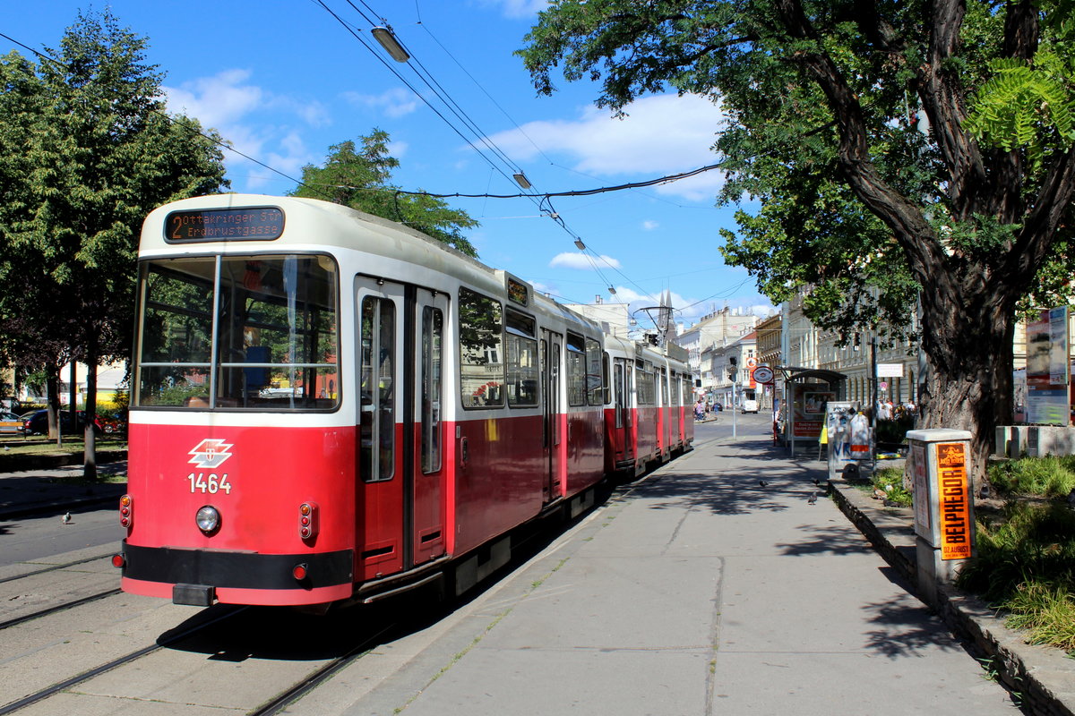 Wien Wiener Linien SL 2 (c5 1464) XVI, Ottakring, Johann-Nepomuk-Berger-Platz am 30. Juni 2017. - Wegen Gleisbauarbeiten am Johann-Nepomuk-Berger-Platz fährt die Linie 2 seit dem 3. Juli vorübergehend nur zwischen Friedrich-Engels-Platz und Josefstädter Straße (U-Bahnstation). Ab dem 2. September 2017 wird die Linie 2 über den Johann-Nepomuk-Berger-Platz nach Dornbach (Güpferlingstraße) fahren, während die (zur Zeit eingestellte) SL 44 ab dem selben Datum vom Johann-Nepomuk-Berger-Platz weiter in Richtung Ottakringer Straße / Erdbrustgasse fahren wird.