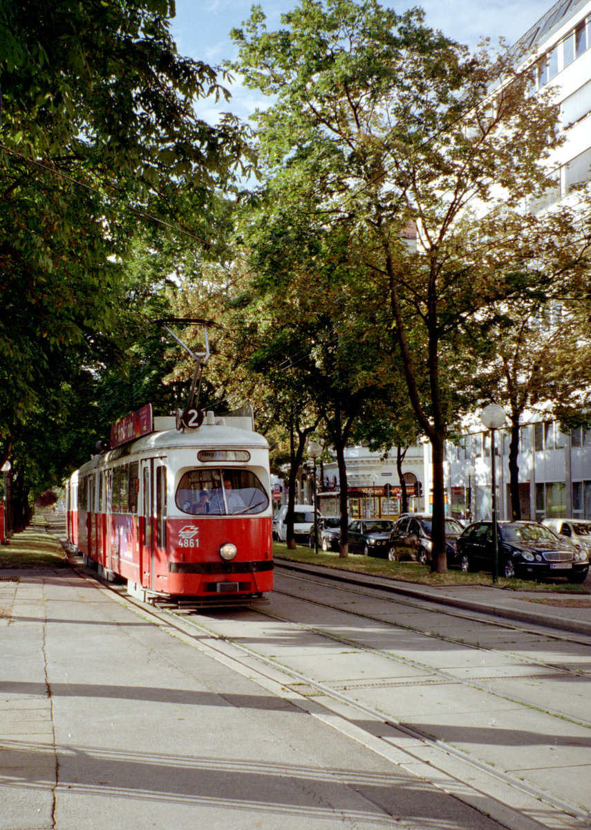 Wien Wiener Linien SL 2 (E1 4861) I, Innere Stadt, Franz-Josefs-Kai am 25. Juli 2007. - Scan von einem Farbnegativ. Film: Agfa Vista 200. Kamera: Leica C2.
