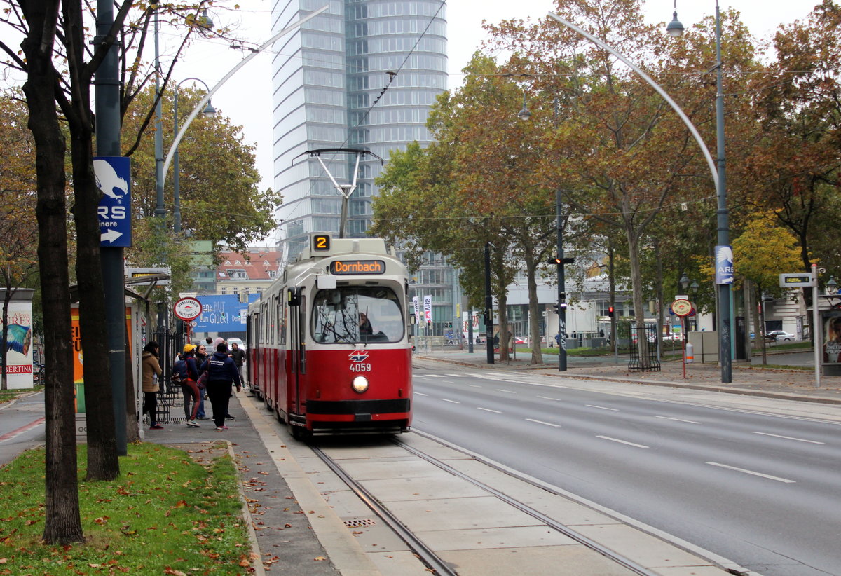 Wien Wiener Linien SL 2 (E2 4059 (SGP 1986)) I, Innere Stadt, Stubenring (Hst. Julius-Raab-PLatzt) am 20. Oktober 2019.