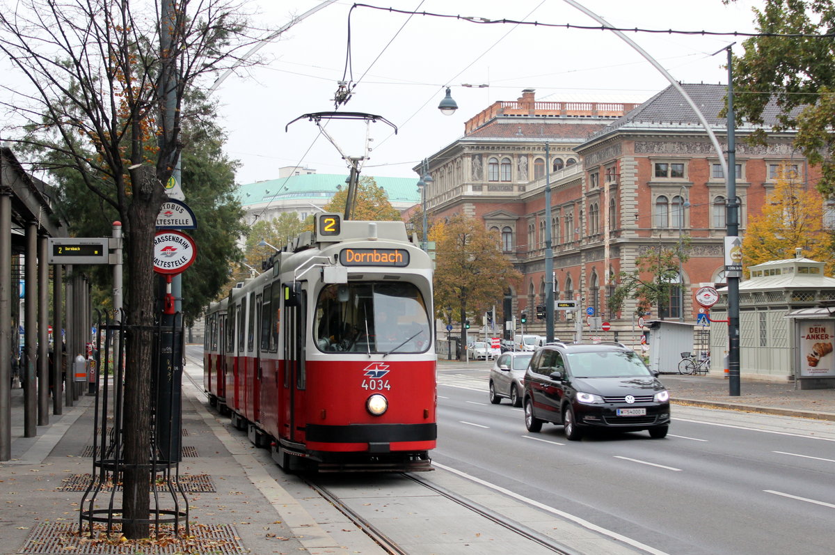 Wien Wiener Linien SL 2 (E2 4034 (SGP 1979) + c5 1410 (Bombardier-Rotax 1978)) I, Innere Stadt, Parkring (Hst. Stubentor) am 20. Oktober 2019.