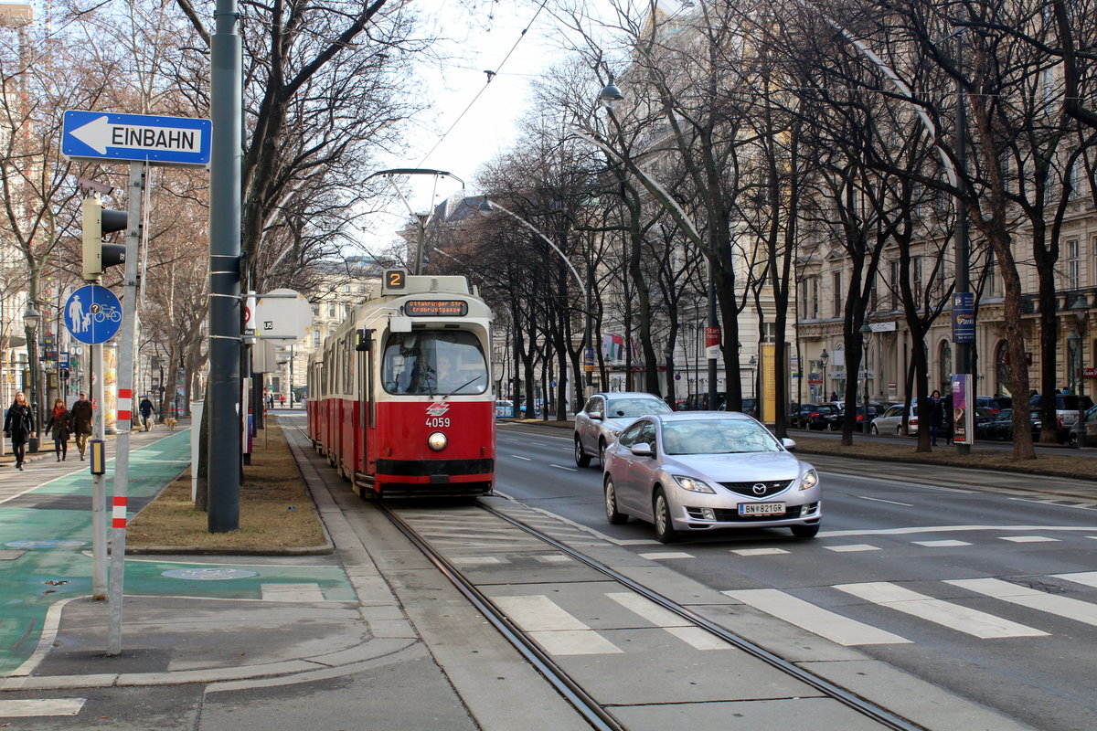 Wien Wiener Linien SL 2 (E2 4059) I, Innere Stadt, Kärntner Ring / Akademiestraße am 19. Februar 2017.