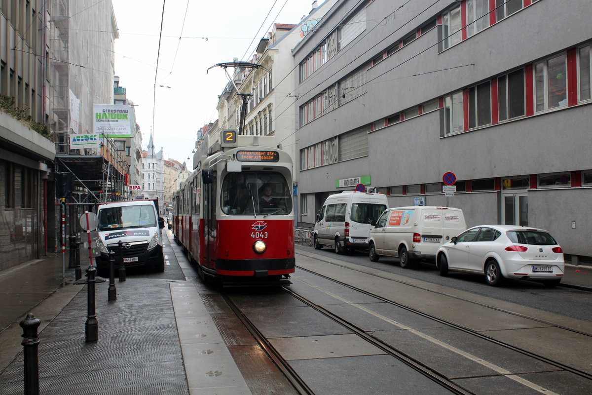 Wien Wiener Linien SL 2 (E2 4043) VIII, Josefstadt, Josefstädter Straße / Blindengasse am 18. februar 2017.