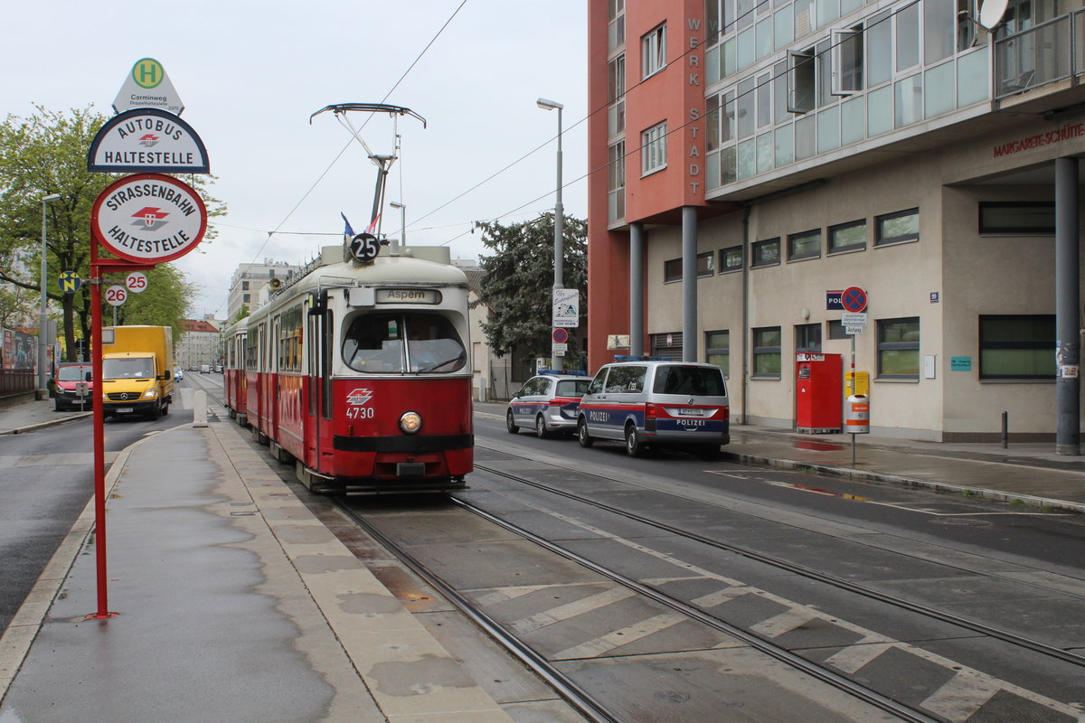Wien Wiener Linien SL 25 (E1 4730 (SGP 1971) + c4 1317 (Bombardier-Rotax 1974)) XXI, Floridsdorf, Donaufelder Straße (Hst. Carminweg) am 9. Mai 2019.