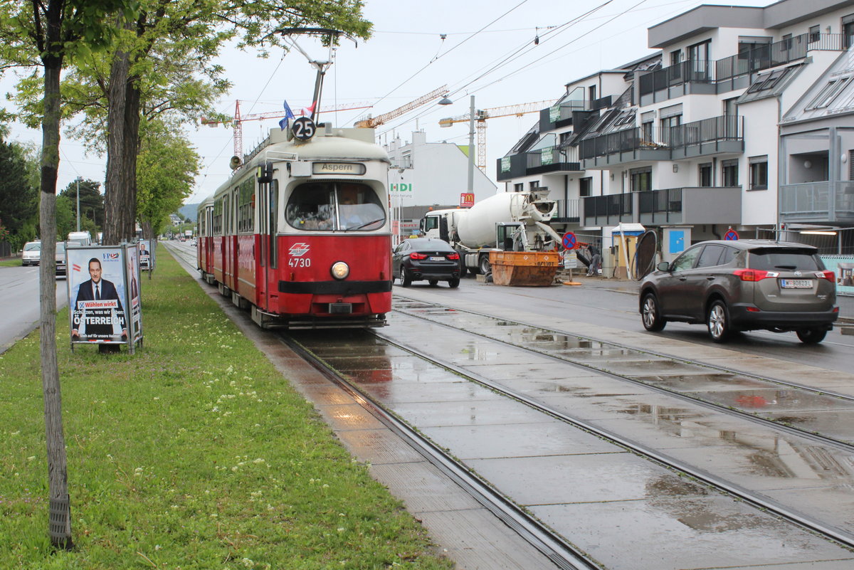 Wien Wiener Linien SL 25 (E1 4730 (SGP 1971) + c4 1317 (Bombardier-Rotax 1974)) XXII, Donaustadt, Kagran, Erzherzog-Karl-Straße / Arminenstraße am 9. Mai 2019.