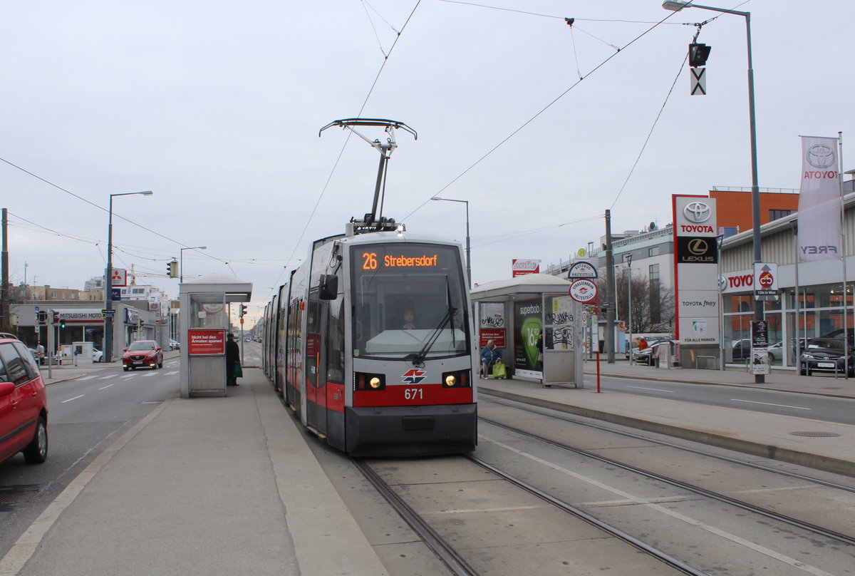 Wien Wiener Linien SL 26 (B 671) Floridsdorf (XXI, 21. Bezirk), Prager Straße (Hst. Winkeläckerstraße am 21. März 2016.