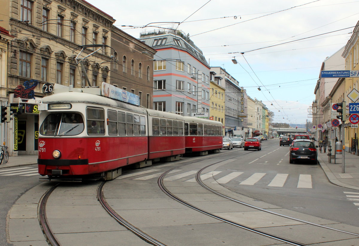 Wien Wiener Linien SL 26 (E1 4791 + c4 1305) Floridsdorf (XXI, 21. Bezirk), Prager Straße / Am Spitz. Datum: 21. März 2016.