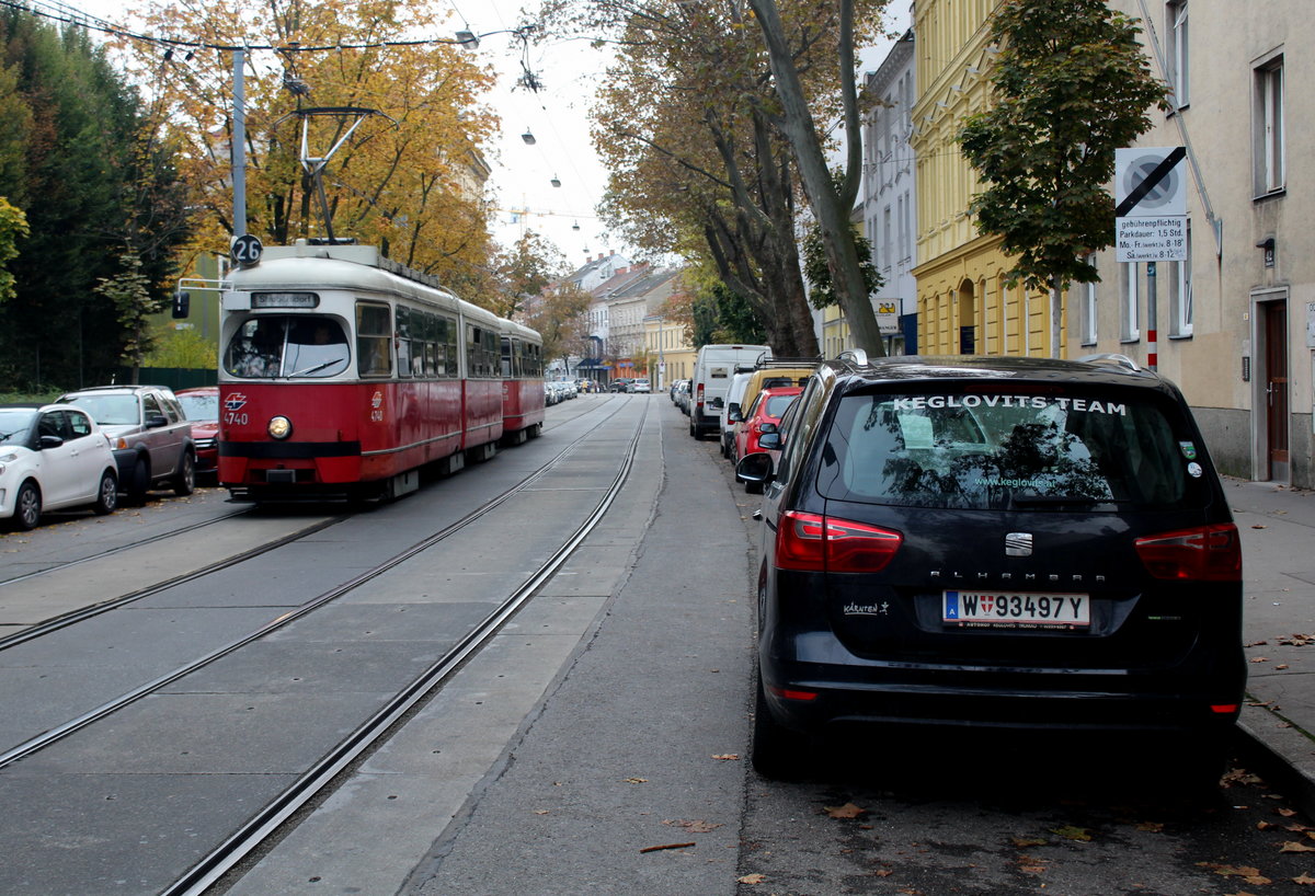 Wien Wiener Linien SL 26 (E1 4740 (SGP 1971) + c4 1319 (Bombardier-Rotax 1974) XXI, Floridsdorf, Schloßhofer Straße am 21. Oktober 2016.