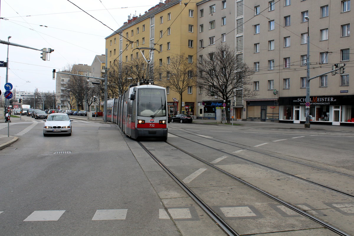 Wien Wiener Linien SL 31 (B1 732) XX, Brigittenau, Jägerstraße / Wexstraße am 23. März 2016.