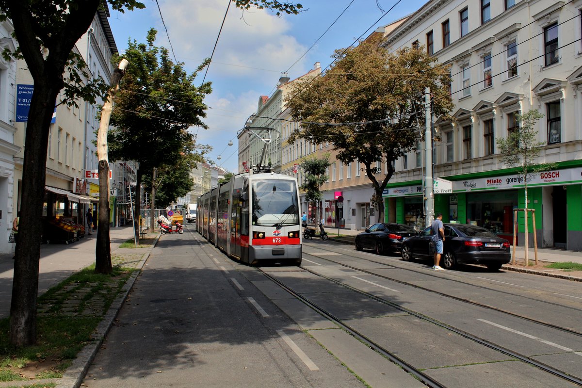 Wien Wiener Linien SL 31 (B 673) XX, Brigittenau, Klosterneuburger Straße am 25. Juli 2016.