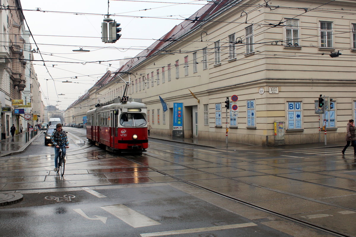 Wien Wiener Linien SL 33 (E1 4733) IX, Alsergrund, Spitalgasse / Alser Straße am 17. Februar 2017.