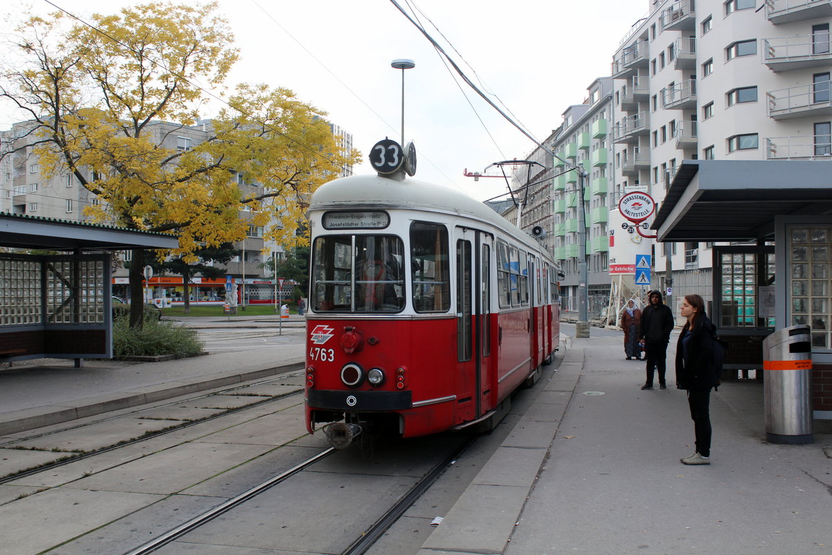 Wien Wiener Linien SL 33 (E1 4763) XX, Brigittenau, Friedrich-Engels-Platz am 21. Oktober 2016.