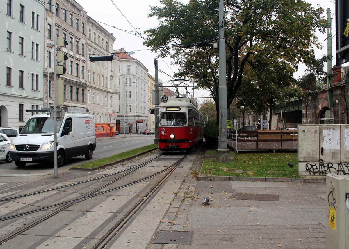 Wien Wiener Linien SL 33 (E1 4794) VIII, Josefstadt, Lerchenfelder Gürtel / Josefstädter Straße am 17. Oktober 2016.