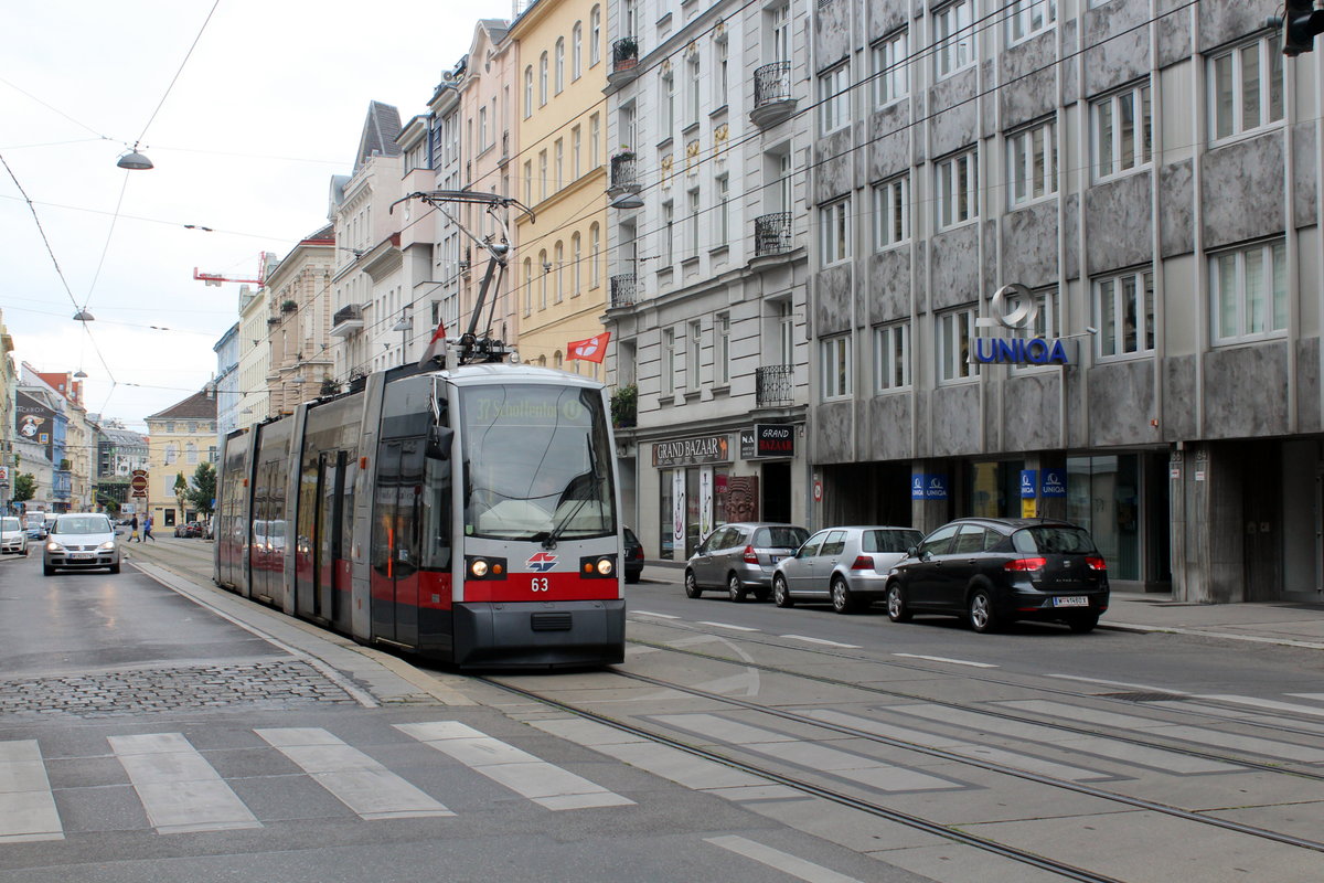 Wien Wiener Linien SL 37 (A1 63) IX, Alsergrund, Nußdorfer Straße / Canisiusgasse (Hst. Canisiusgasse) am 2. Juli 2017.