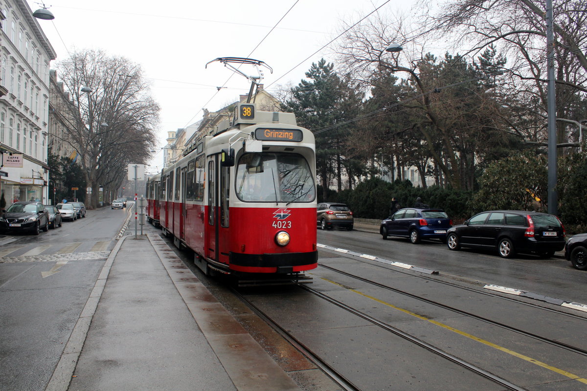 Wien Wiener Linien SL 38 (E2 4023 + c5 1423) IX, Alsergrund, Währinger Straße / Nußdorfer Straße am 17. Februar 2017.