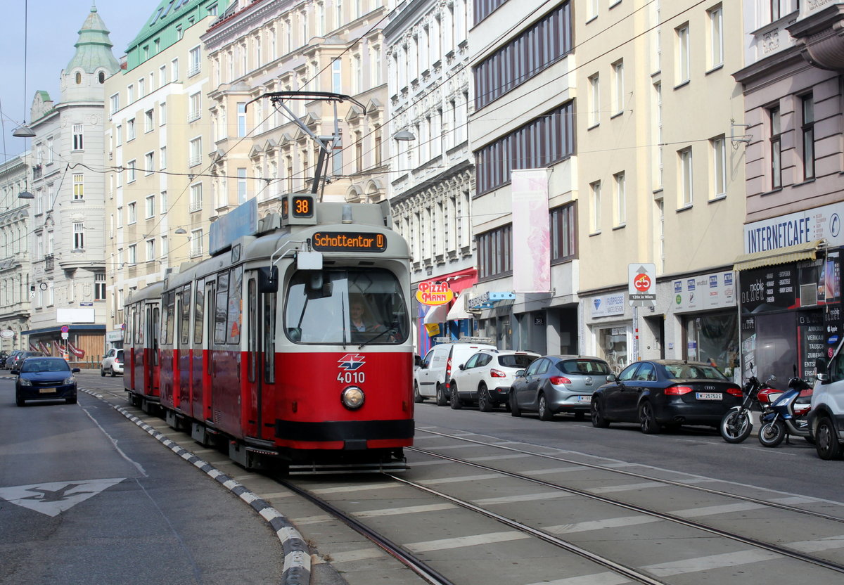 Wien Wiener Linien SL 38 (E2 4010 + c5 1410) IX, Alsergrund, Nußdorfer Straße am 19. Oktober 2017.