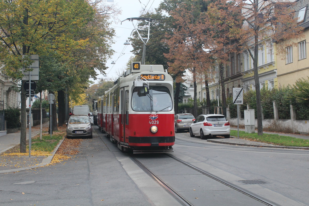 Wien Wiener Linien SL 40 (E2 4029) XVIII, Währing, Gersthof, Herbeckstraße / Schöffelgasse am 19. Oktober 2017.