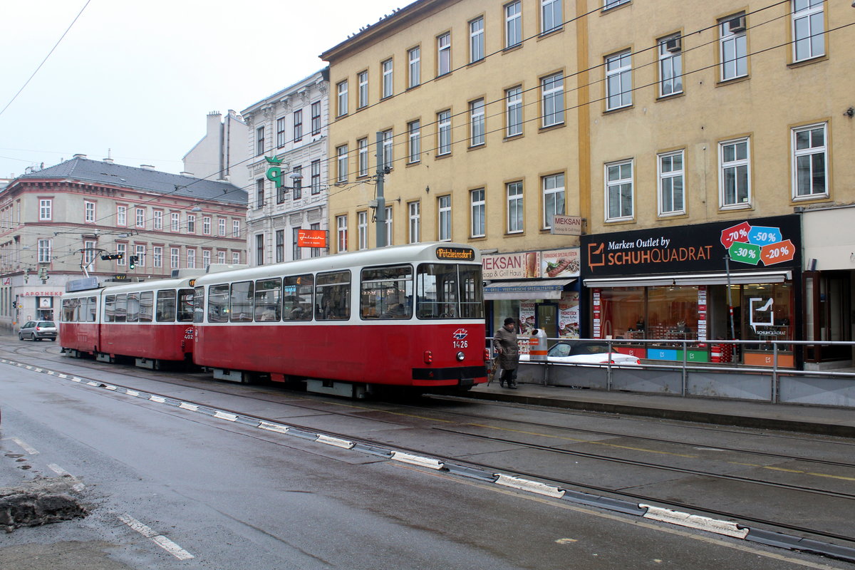 Wien Wiener Linien SL 41 (c5 1426 + E2 4026) IX, Alsergrund, Währinger Straße / Nußdorfer Straße / Spitalgasse (Hst. Spitalgassse / Währinger Straße) am 17. Februar 2017.