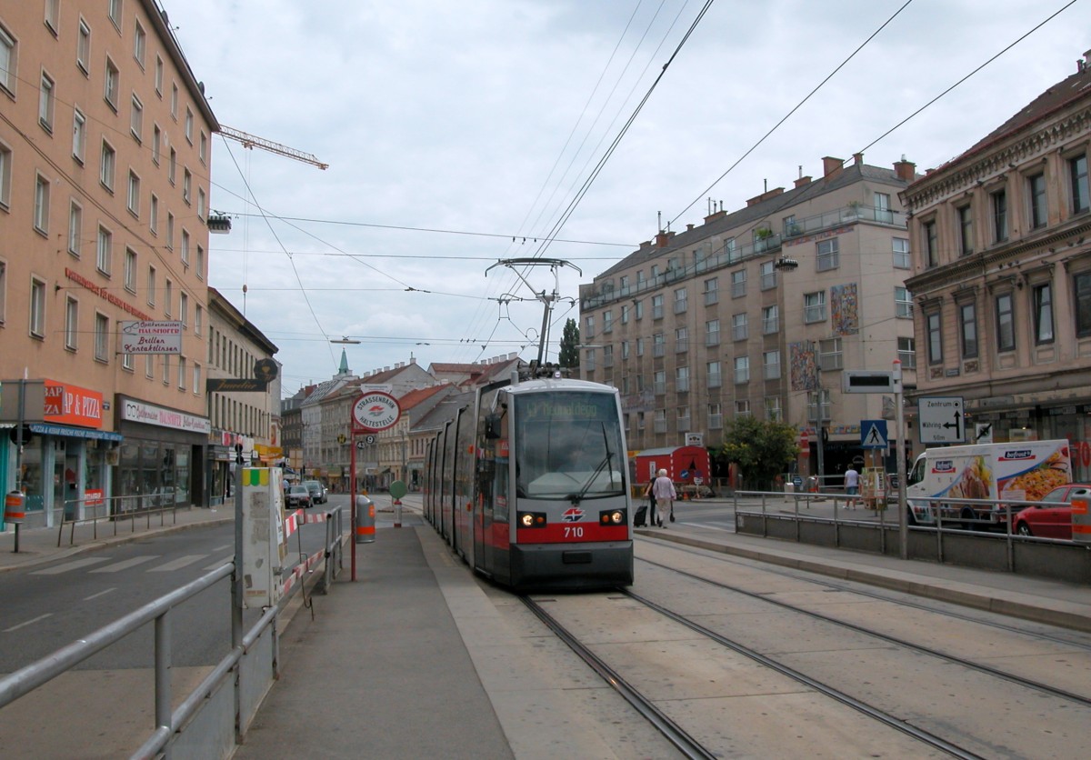 Wien Wiener Linien SL 43 Hernalser Hauptstrasse / Rosensteingasse am 5. August 2010.
