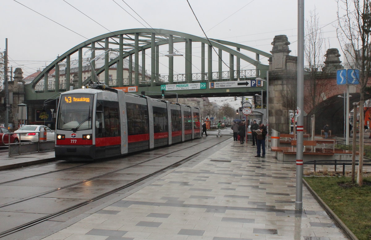 Wien Wiener Linien SL 43 (B1 777) Hernals, Hernalser Hauptstraße (Hst. S-Bhf. Hernals) am 17. Februar 2016.