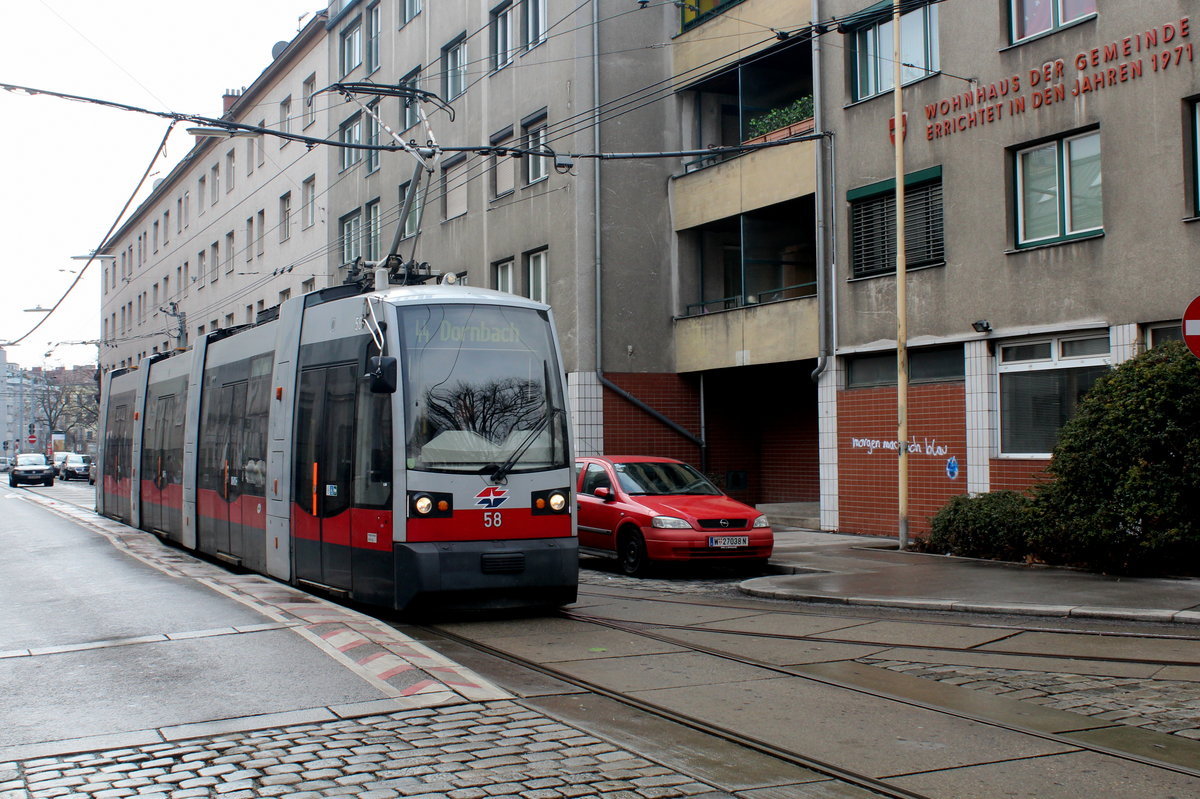 Wien Wiener Linien SL 44 (A1 58) XVII, Hernals, Taubergasse (Hst. Teichgassse) am 18. Februar 2017.