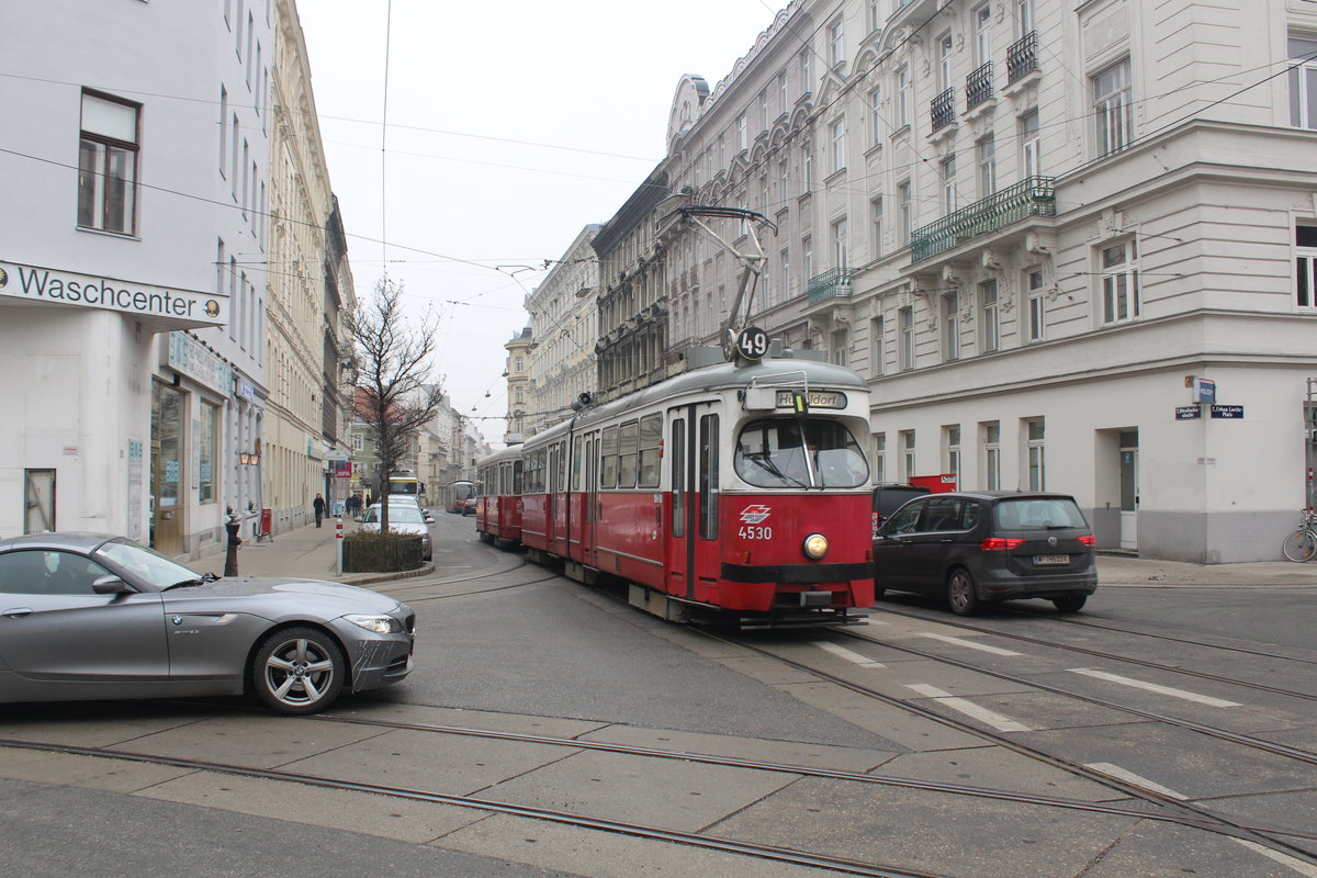 Wien Wiener Linien SL 49 (E1 4530 + c4 1360) VII, Neubau, Westbahnstraße / Urban-Loritz-Platz am 17. Februar / Feber 2017.