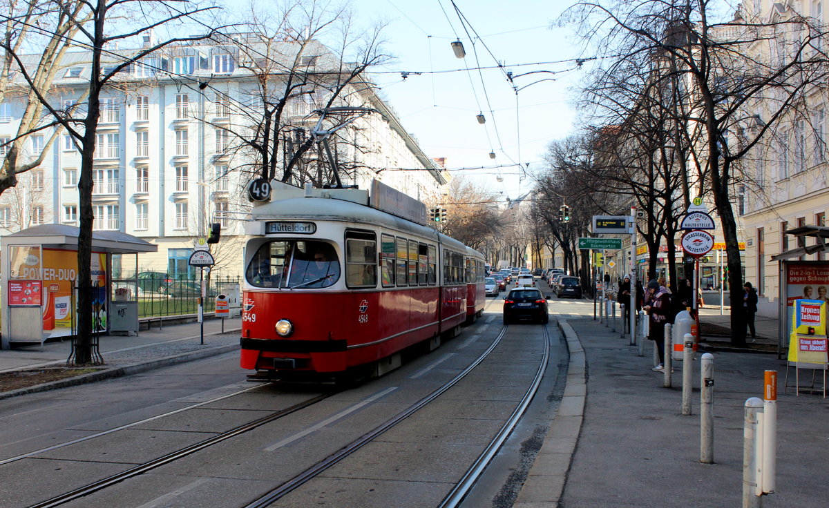 Wien Wiener Linien SL 49 (E1 4549) XIV, Penzing, Unterbaumgarten, Hütteldorfer Straße / Seckendorfstraße am 15. Februar / Feber 2017.