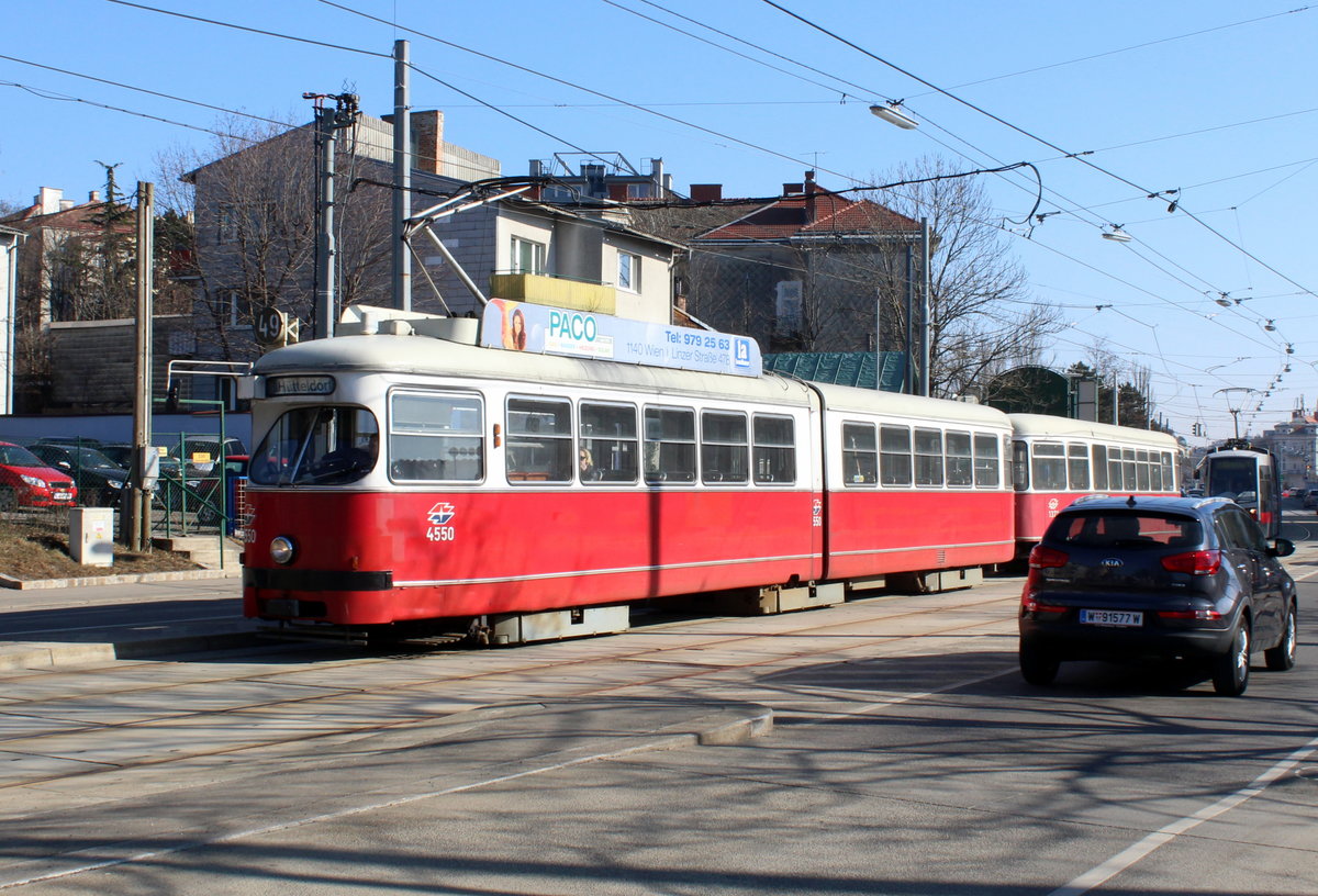 Wien Wiener Linien SL 49 (E1 4550 + c4 1371) XIV, Penzing, Hütteldorf, Linzer Straße (Hst. Deutschordenstraße) am 15. Februar / Feber 2017.