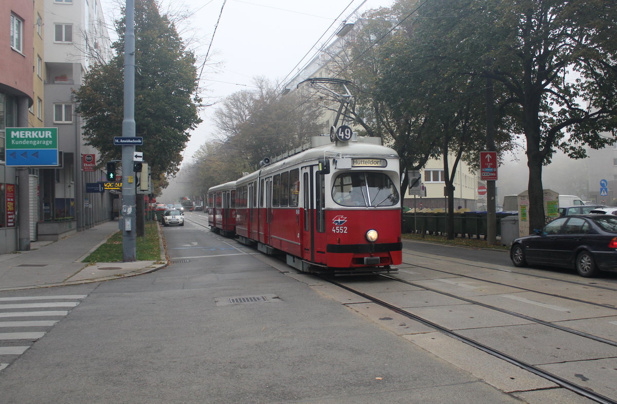 Wien Wiener Linien SL 49 (E1 4552 + c4 1366) XIV, Penzing, Breitensee, Hütteldorfer Straße / Ameisbachzeile am 20. Oktober 2017.