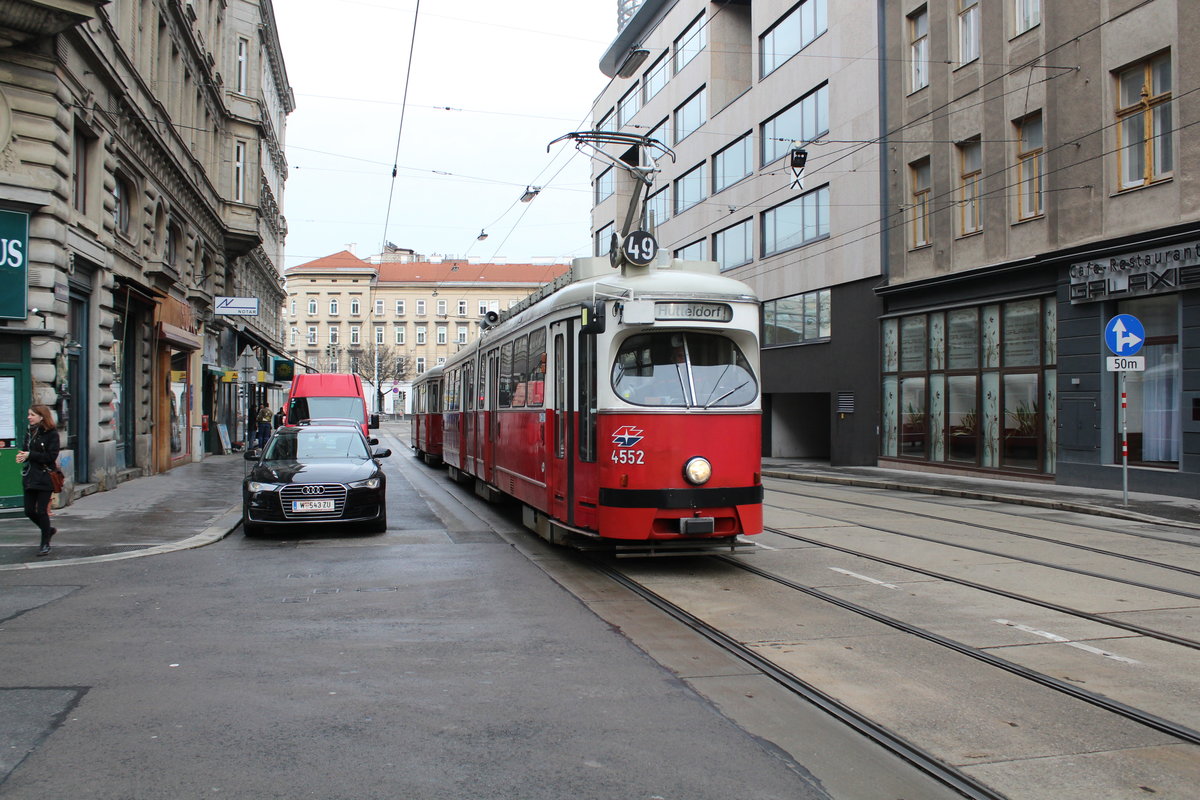 Wien Wiener Linien SL 49 (E1 4552) XV, Rudolfsheim-Fünfhaus, Märzstraße / Löhrgasse am 16. März 2018.