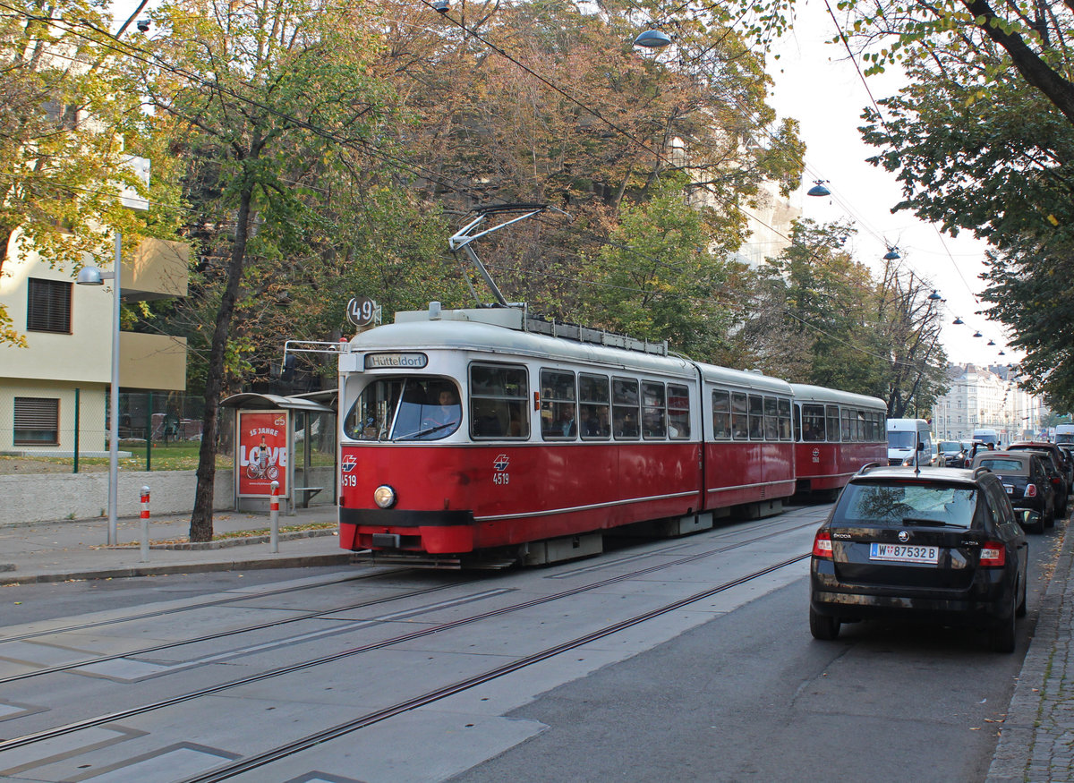 Wien Wiener Linien SL 49 (E1 4519 + c4 1360) XIV, Penzing, Breitensee, Hütteldorfer Straße / Leyserstraße (Hst. Leyserstraße) am 18. Oktober 2018.