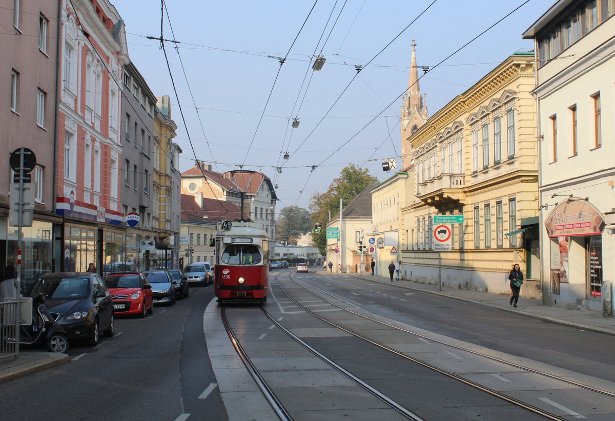 Wien Wiener Linien SL 49 (E1 4536 (Bombardier-Rotax 1974)) XIV, Penzing, Hütteldorf, Linzer Straße am 19. Oktober 2018.