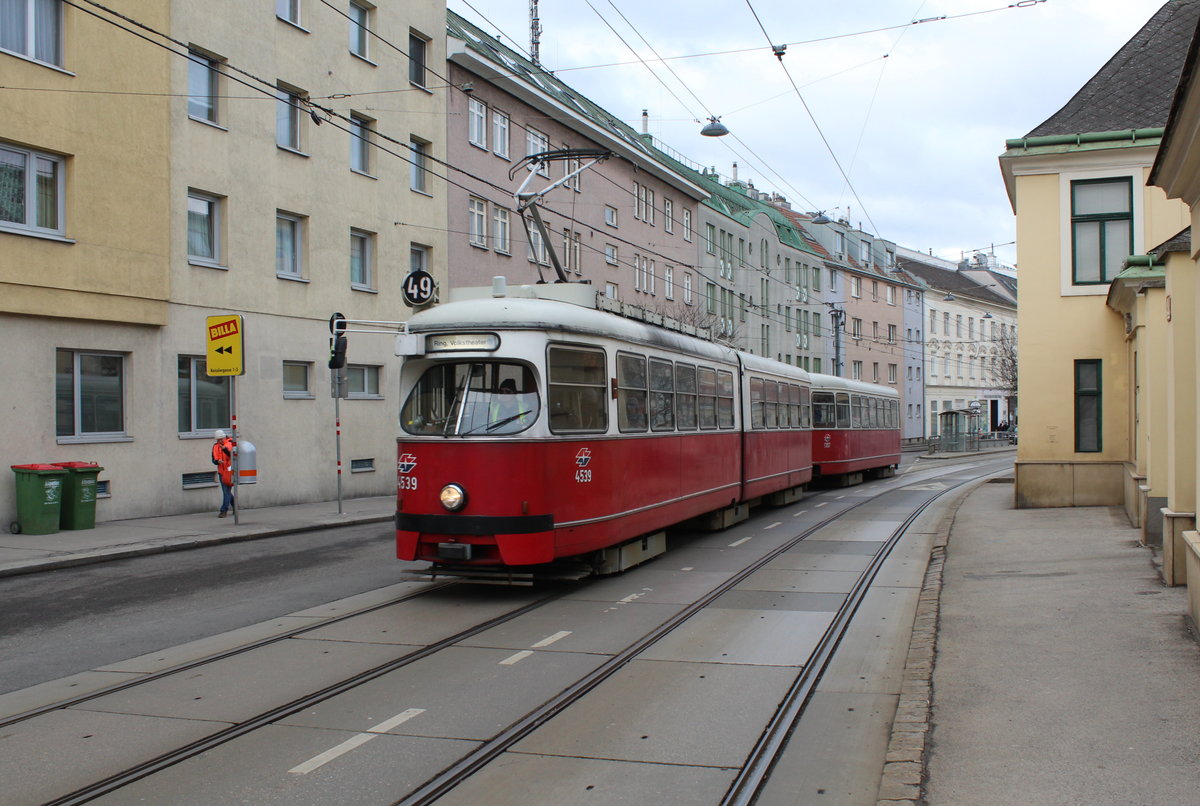 Wien Wiener Linien SL 49 (E1 4539 + c4 1357 (Bombardier-Rotax 1974 bzw. 1976)) XIV, Penzing, Hütteldorf, Linzer Straße am 11. Feber / Februar 2019.