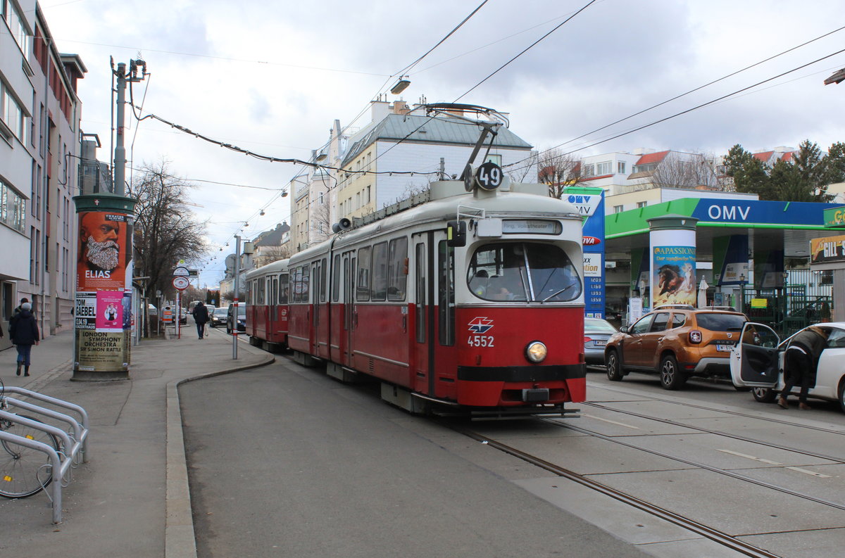 Wien Wiener Linien SL 49 (E1 4552 + c4 1338 (Bombardier-Rotax 1976 bzw. 1975)) XIV, Penzing, Oberbaumgarten, Hütteldorfer Straße / Waidhausenstraße am 11. Feber / Februar 2019.