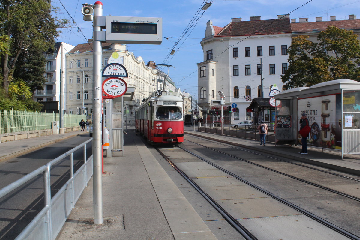 Wien Wiener Linien SL 49 (E1 4548 + c4 1356 (Bombardier-Rotax 1975 bzw. 1976)) XIV, Penzing, Breitensee, Hütteldorfer Straße (Hst. Breitensee) am 17. Oktober 2019. - Am Nachmittag des 17. Oktober waren am 49er drei E1+c4-Garnituren unterwegs. Eine der Garnituren bestand aus dem Tw 4548 und dem Bw 1356.