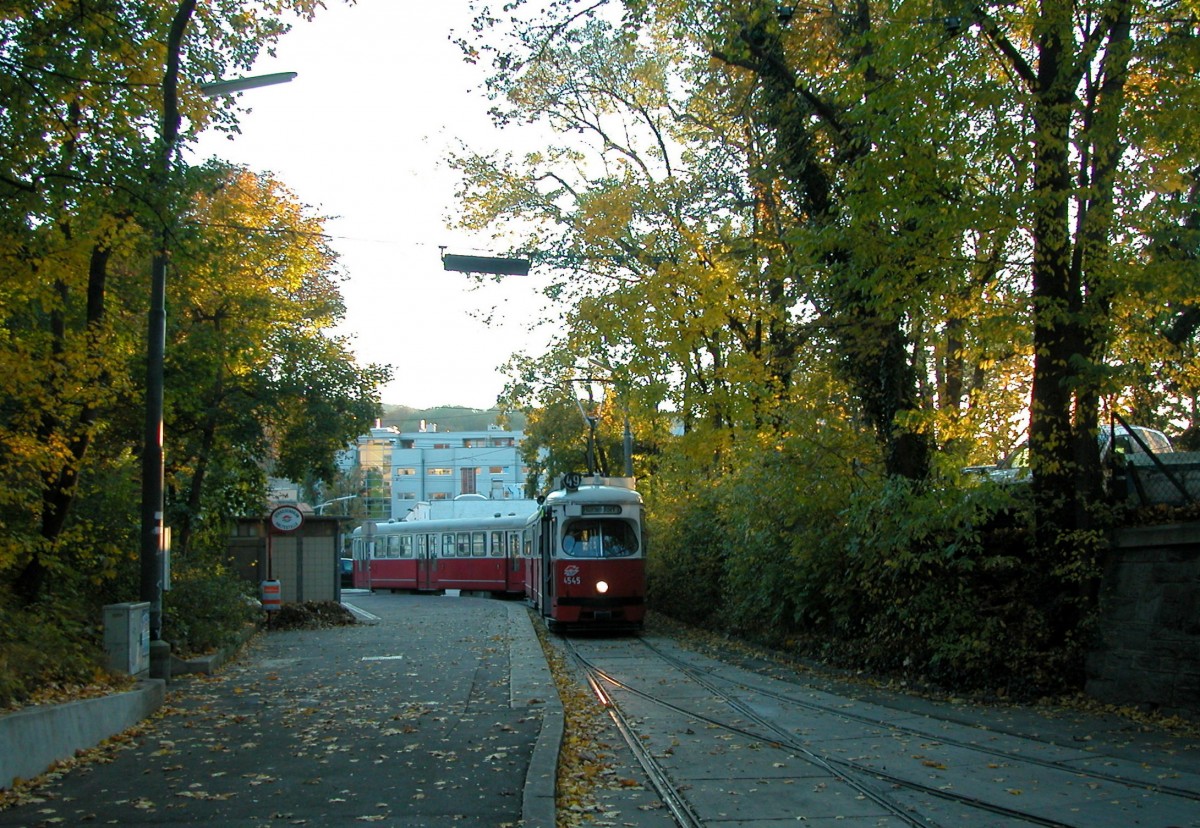 Wien Wiener Linien SL 49 (E1 4545) Hütteldorf am 20. Oktober 2010.