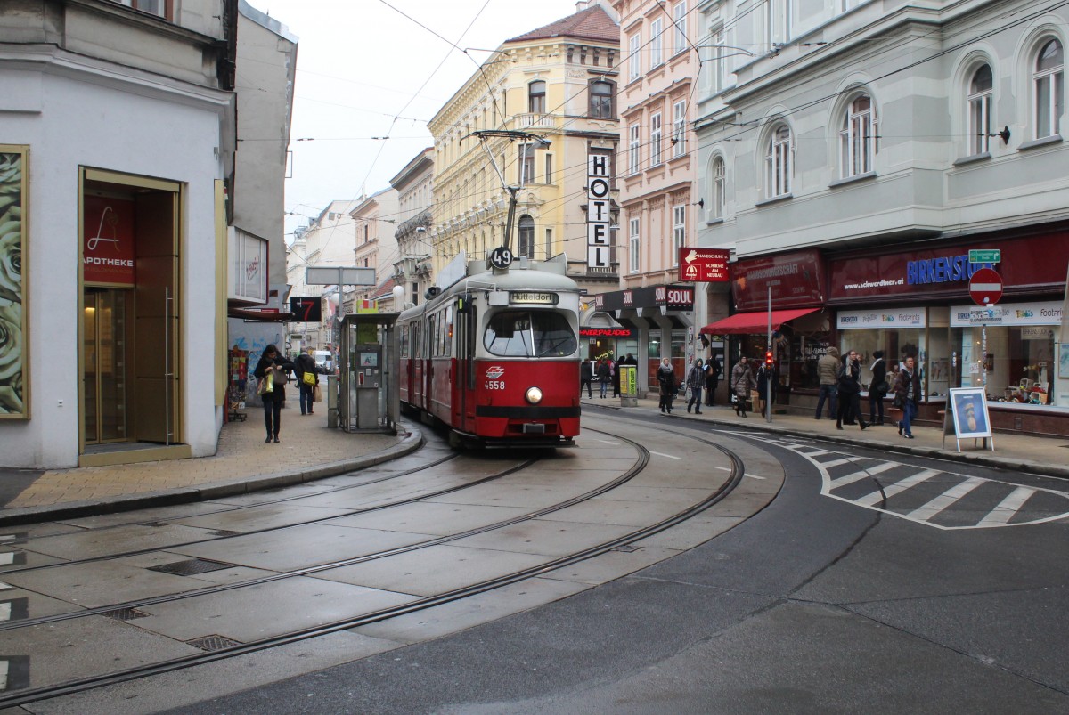 Wien Wiener Linien SL 49 (E1 4558 (Rotax 1976)) Neubaugasse / Westbahnstraße am 19. Februar 2016.
