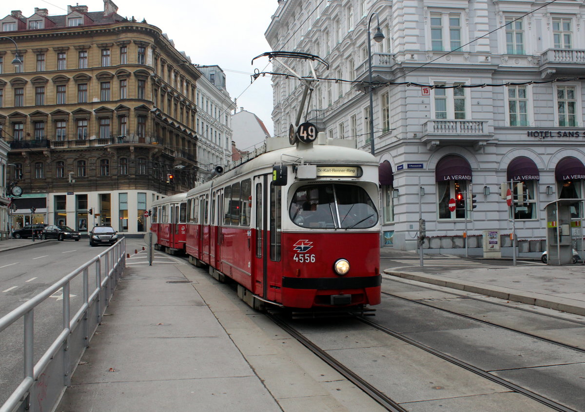 Wien Wiener Linien SL 49 (E1 4556 + c4 1365) Neubau, Burgggasse am 19. Februar 2016.