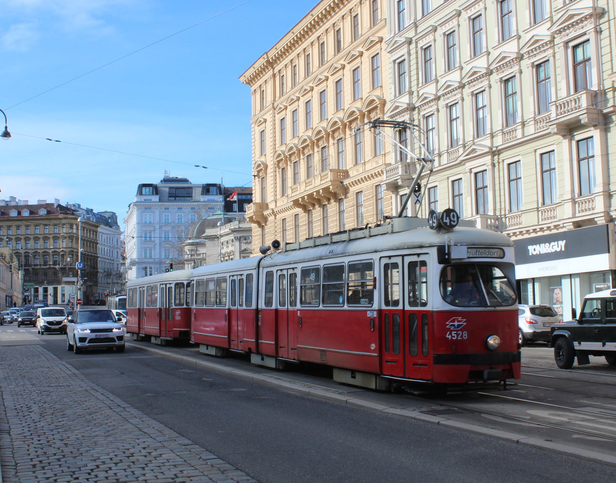 Wien-Wiener Linien SL 49 (E1 4528 + c4 1336 (Bombardier-Rotax, vorm. Lohnerwerke, 1973 bzw. 1975)) I, Innere Stadt, Bellariastraße am 14. Feber / Februar 2019.