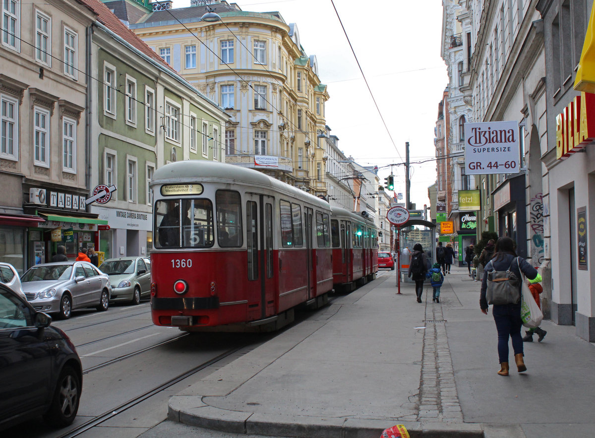 Wien Wiener Linien SL 5 (c4 1360 + E1 4540) VII, Neubau, Kaiserstraße / Westbahnstraße (Hst. Westbahnstraße / Kaiserstraße) am 12. Feber / Februar 2019. 