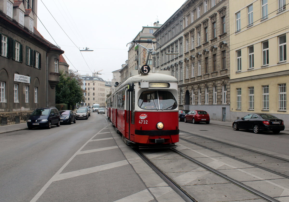 Wien Wiener Linien SL 5 (E1 4732) II, Leopoldstadt, Am Tabor am 17. Oktober 2016.
