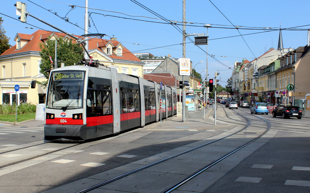 Wien Wiener Linien SL 58 (B 604) Hietzing, Hietzinger Hauptstraße / Dommayergasse / Lainzer Straße / Anna-Strauss-Platz am 26. Juli 2016.
