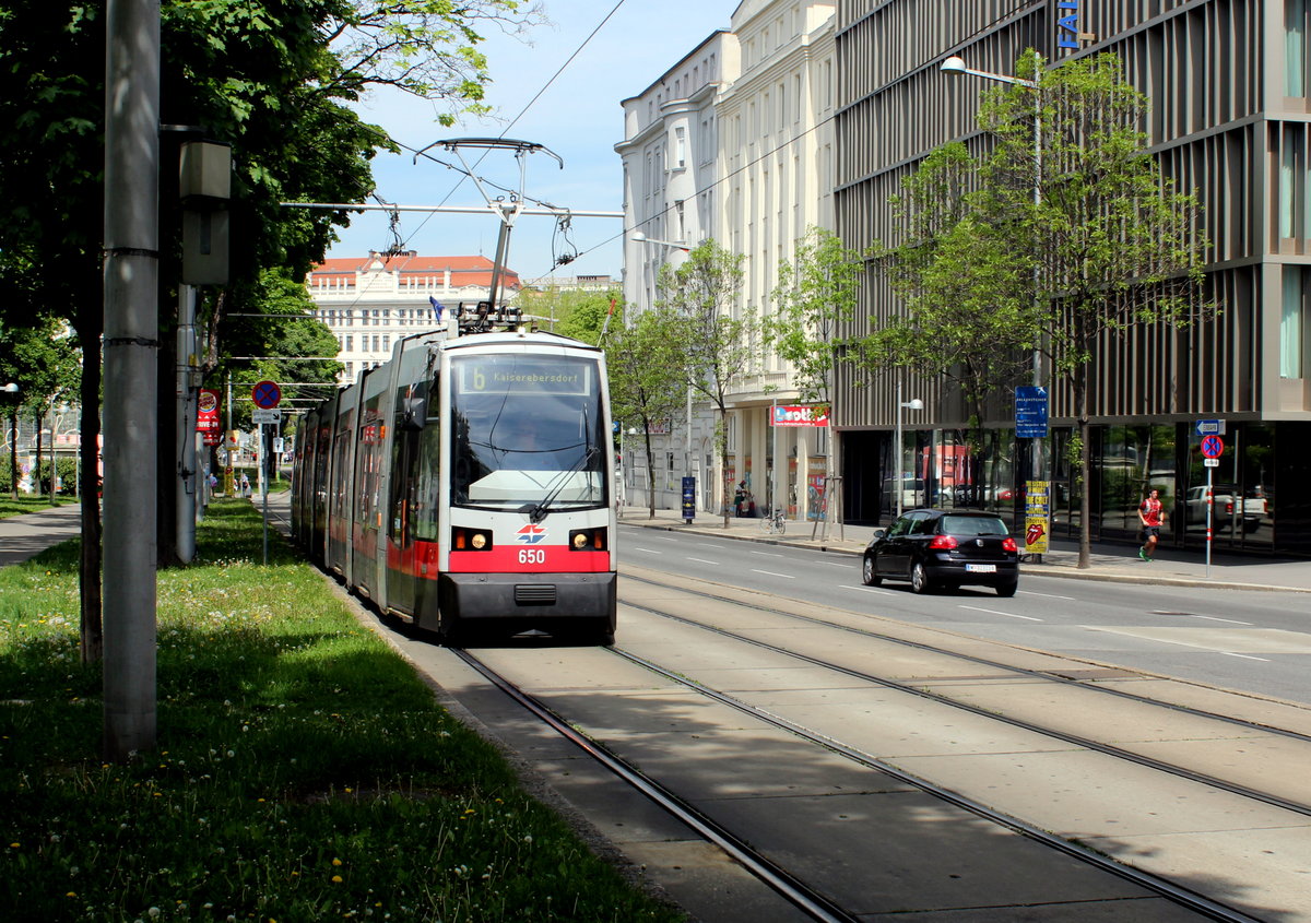 Wien Wiener Linien SL 6 (B 650) V, Margareten, Margaretengürtel am 11. Mai 2017.