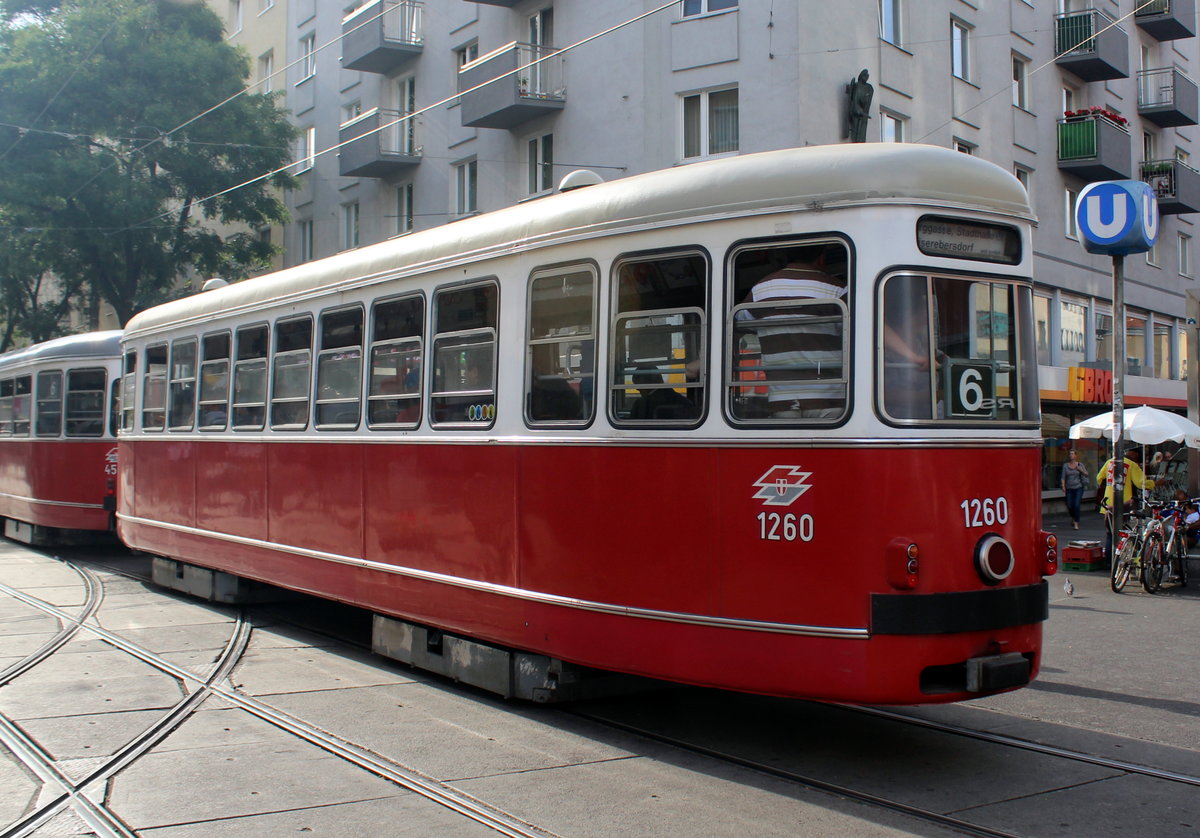 Wien Wiener Linien SL 6 (c3 1260 + E1 4523) X, Favoriten, Quellenstraße / Favoritenstraße am 30. Juni 2017. - Der Beiwagen c3 1260 wurde 1961 von den Lohner-Werkern in Wien-Floridsdorf hergestellt. Nach den Plänen war der 30. Juni 2017 der letzte Betriebstag der Beiwagen des Typs c3.