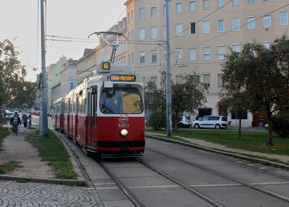 Wien Wiener Linien SL 6 (E2 4083 + c5 1483) X, Favoriten, Gellertplatz am 19. Oktober 2017.