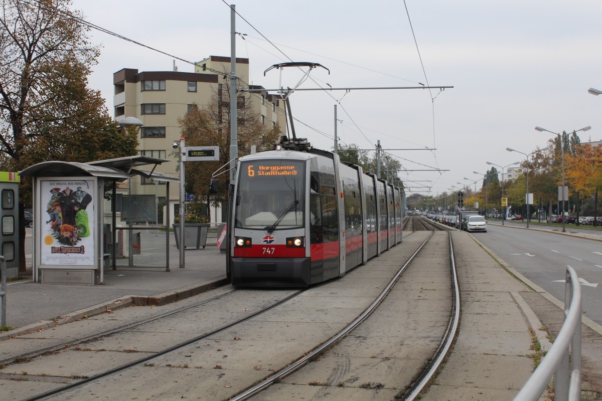 Wien Wiener Linien SL 6 (B1 747) Etrichstraße (Hst. Sveltelskystraße) am 12. Oktober 2015.