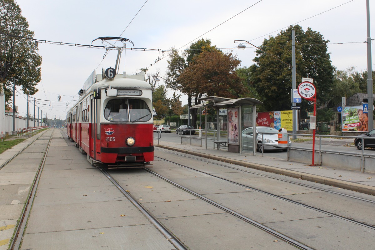 Wien Wiener Linien SL 6 (E1 4505, Lohner 1972) Simmeringer Hauptstraße / Zentralfriedhof 4. Tor am 12. Oktober 2015.