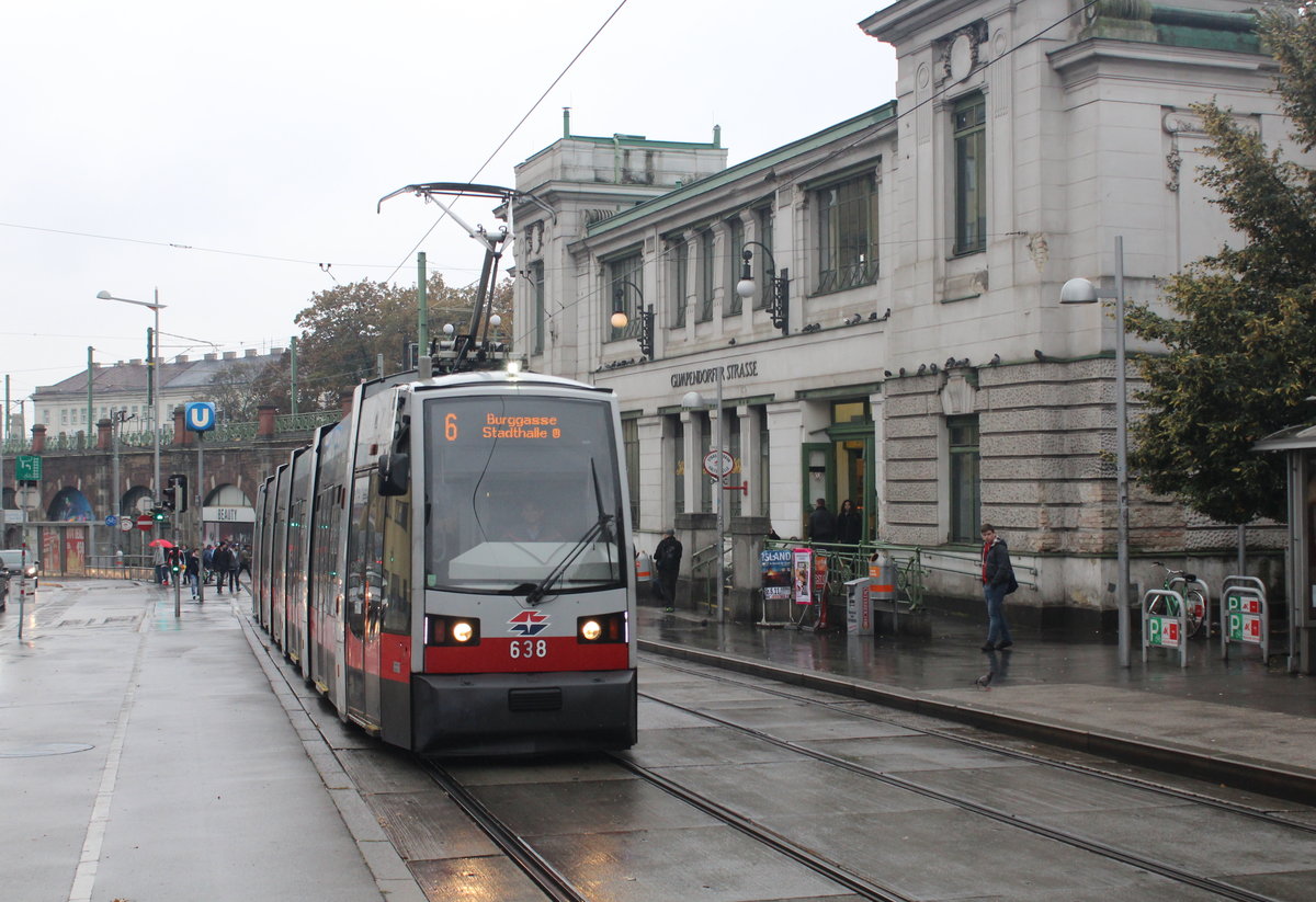 Wien Wiener Linien SL 6 (B 638) VI, Mariahilf, Mariahilfer Gürtel / Gumpendorfer Straße / U-Bahnstation Gumpendorfer Straße am 18. Oktober 2016.