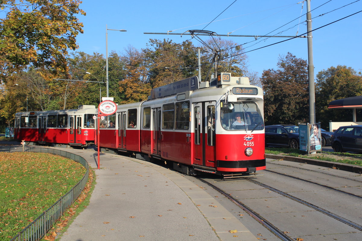 Wien Wiener Linien SL 60 (E2 4055 + c5 1455) XIV, Penzing, Schloßallee / Hadikgasse / Schloss Schönbrunn am 17. Oktober 2017.